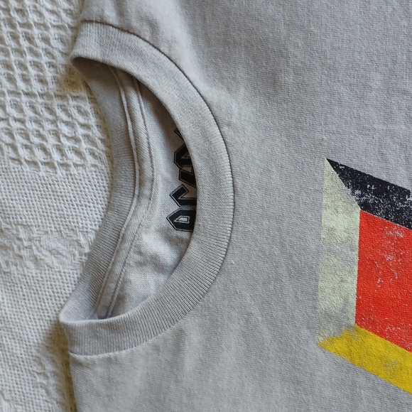 AC/DC T-shirt Small NWT Unisex - Picture 3 of 8